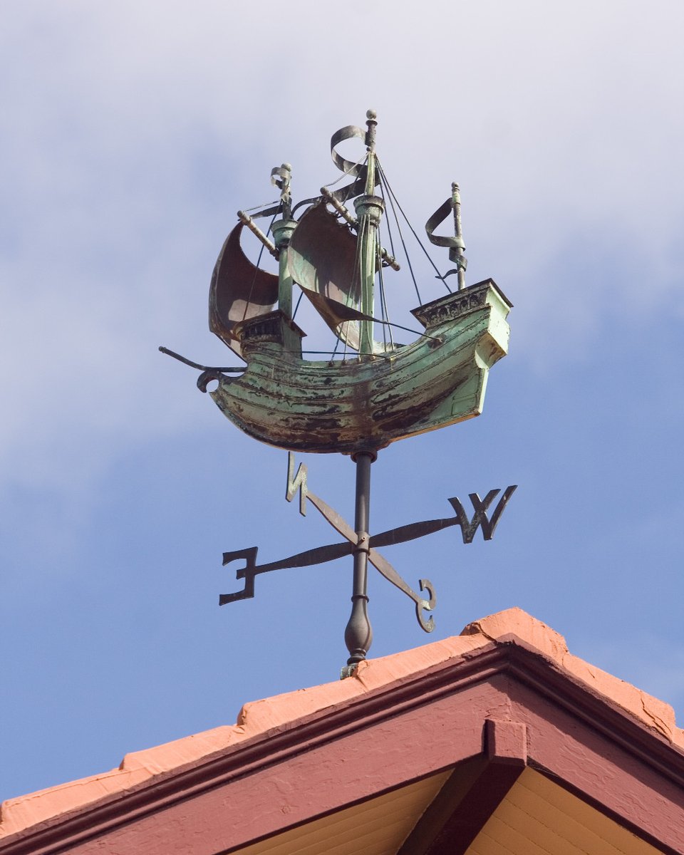 I have some sad news for all of the lovers of the #Historic Mission building. Last night thieves stole the #iconic weathervane from the roof. 
If you saw anything get in touch or if you see it, let us or the police know
Please share
#Melbourne
<a href="/cityofmelbourne/">City of Melbourne</a> 
<a href="/VictoriaPolice/">Victoria Police</a>