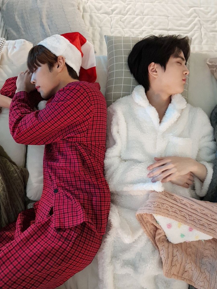 bbangtonin's tweet photo. my favorite bbangsun genre https://t.co/u0YU36jNkR