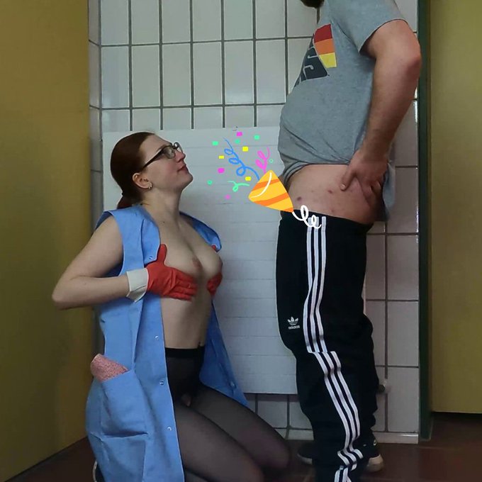 Es ist schon wieder Sonntag und ein neues Video ist gleich online: "Krass!!! Als Putzfrau aufgerissen<a href="/tag/redhead"class="tags"><span>#redhead</span></a><a href="/tag/sextape"class="tags"><span>#sextape</span></a><a href="/tag/germangirl"class="tags"><span>#germangirl</span></a><a href="/tag/finafoxy"class="tags"><span>#finafoxy</span></a>