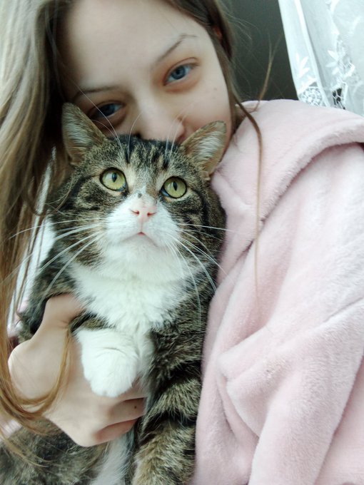 my webcam colleague sheltered me for a while, I'm still in Ukraine, I really don't want to leave, this<a href="/tag/stoprussia"class="tags"><span>#stoprussia</span></a><a href="/tag/glorytoukraine"class="tags"><span>#glorytoukraine</span></a>