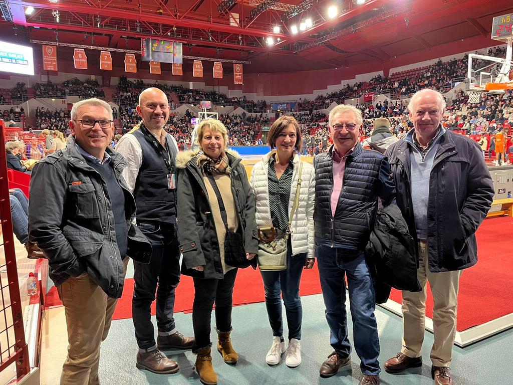 ConteHelene's tweet photo. Bravo au MSB 95/82 https://t.co/ZGpAwvPCCD
