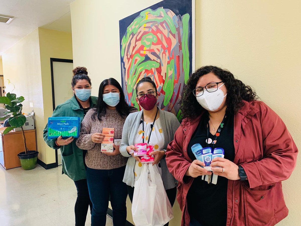sia_gammaiota's tweet photo. Thank you Hermanas for making our Hygiene Drive a success. We are stoked to have gathered a substantial amount of items to help our friends at the Salvation Army in Bell. 🙌🏻 Your generosity means a lot 🥰
#ΣΙΑ #siacares #communityservice #hermandaddesia https://t.co/w7wy1OPauO