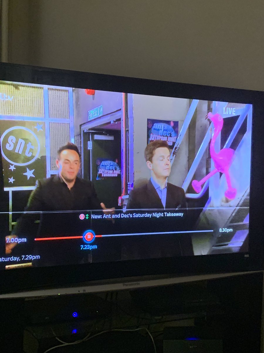MrsChalkz's tweet photo. Spotted the pink flamingo!
 #ICanSeeYourThing #SaturdayNightTakeaway https://t.co/urpp59iFfb