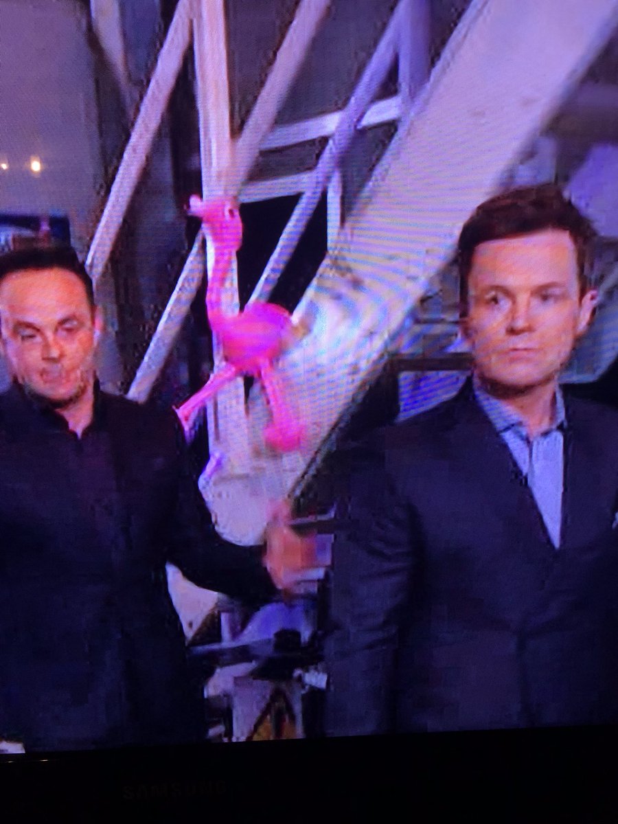 CazzajWales's tweet photo. #SaturdayNightTakeaway #ICanSeeYourThing https://t.co/tiVG0mogAx