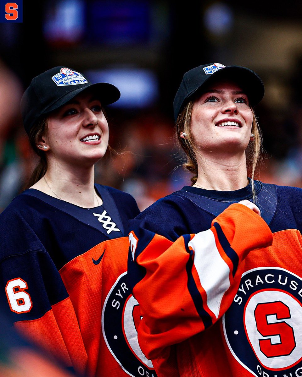 CuseIce's tweet photo. CHAmps🍊🧡 

#CDP https://t.co/UxLgJBdbaJ