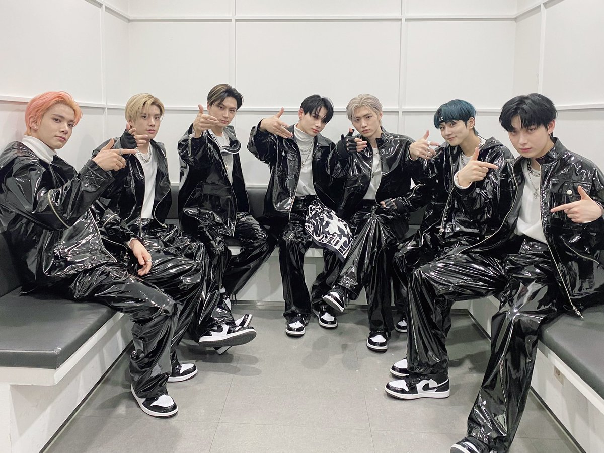 SUBROSAENT's tweet photo. Sub Rosa Ent. is now looking for the following members for ENHYPEN ! 

• Jungwon
• Heesung 
• Jay
• Jake
• Sunghoon

Application is down below ! https://t.co/ls3CgcruKa