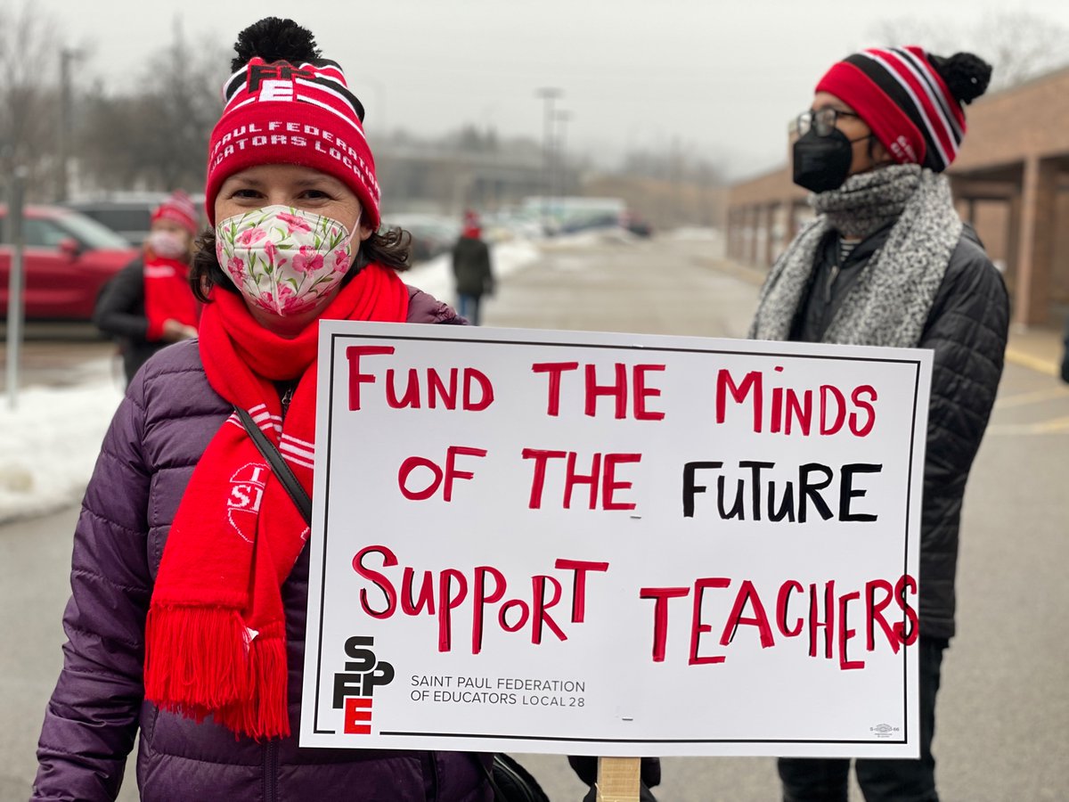 nellep67's tweet photo. #wearespfe @SPFE28 @EducationMN @AFTunion @MNAFLCIO #Solidarity https://t.co/vERMSknPQa