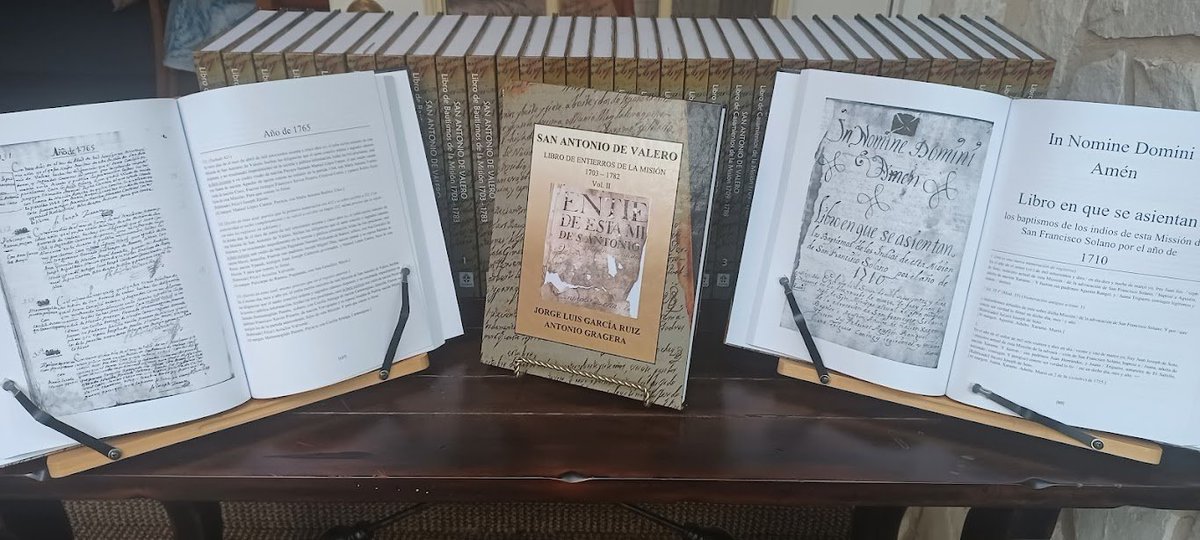 jorge_history's tweet photo. Los tres libros ya están a la venta. Misión San Antonio de Valero (el Álamo), registros bautismales, de matrimonios y entierros. El verdadero certificado de nacimiento de la ciudad de San Antonio, Texas. https://t.co/XFycxsRjRw
