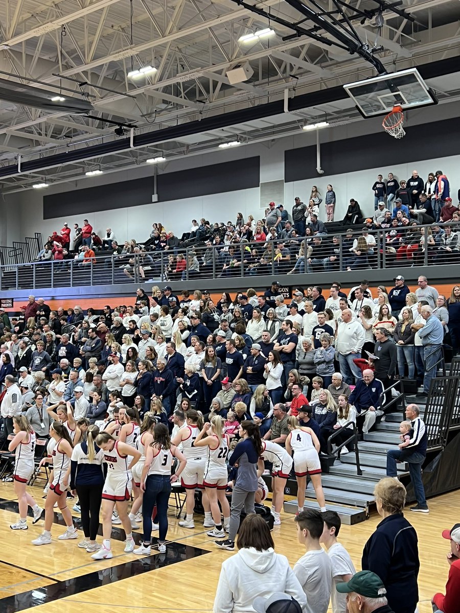 There is nothing like a #ReedsburgPride fan!