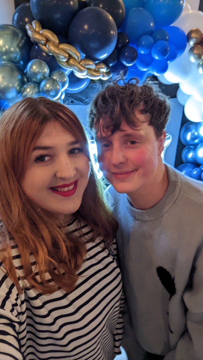 louise_sarah's tweet photo. Such a gorgeous birthday for @_Vikkkki's gorgeous boy 💙⚓ https://t.co/VgklspLTcL
