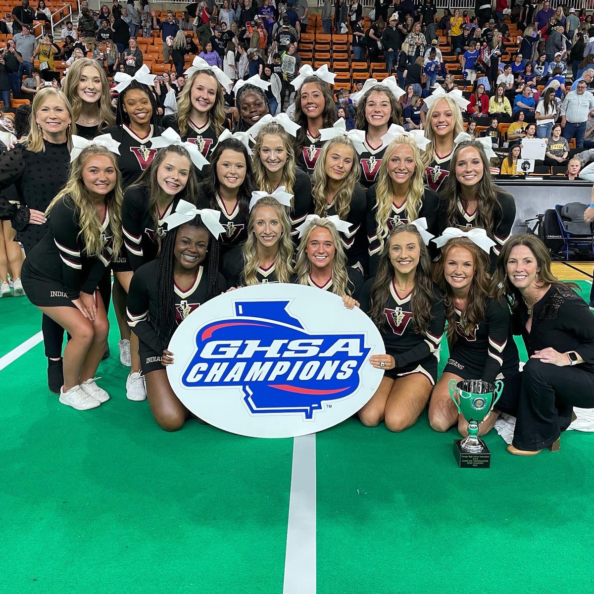 VidaliaHS's tweet photo. Congratulations @_IndianCheer 
2022 GHSA Game Day State Champions! 

#IndianPride🏹
#StateChampions🏆 https://t.co/JR9v9OIumU
