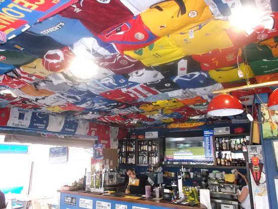robertmdaws's tweet photo. #footballpub ... what is/was your favourite ⚽️ pub ? https://t.co/UnFvrG50z0