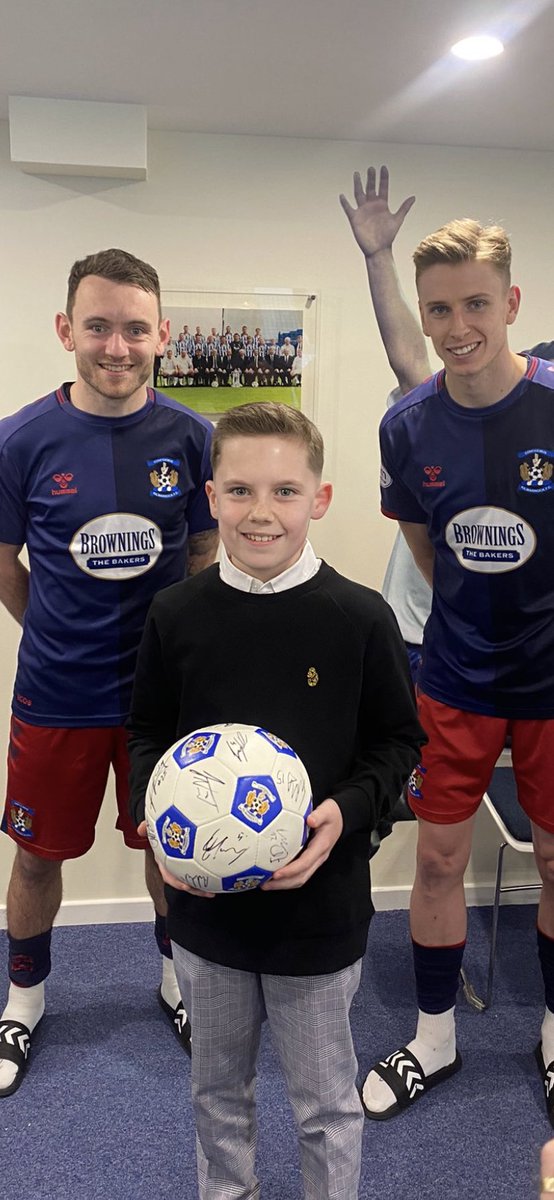 Good performance all round today from ⁦<a href="/KilmarnockFC/">Kilmarnock FC</a>⁩ + a worthy 3pts against ⁦<a href="/acciesfc/">Hamilton Accies FC news stats info</a>⁩. 8 games to go and this is the standard we need to keep if we’ve to achieve our objective.Big thanks to ⁦<a href="/leehods2/">Lee Hodson</a>⁩ + ⁦<a href="/olishaw12/">Oli Shaw</a>⁩ for visiting our lounges. 👏⚽️👏⚽️