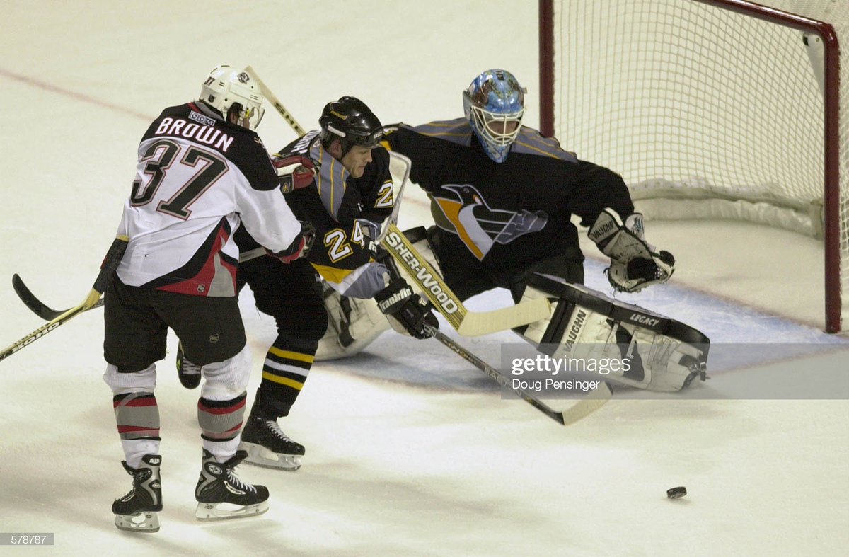 GoalieHistory's tweet photo. 2001: Johan Hedberg traded by San Jose Sharks to Pittsburgh Penguins. https://t.co/CSUlKqMLEl https://t.co/46HjTyU5fx