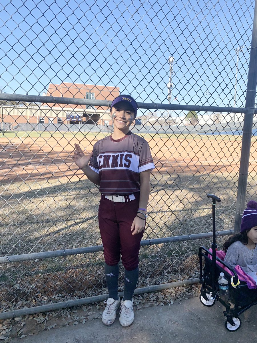 guzmanvms's tweet photo. So proud of my Valerie Guzman!! It only took 26 pitches, to get the WIN this morning 😍 and 20 of those were strikes 😉 https://t.co/NzgEjJKHxc