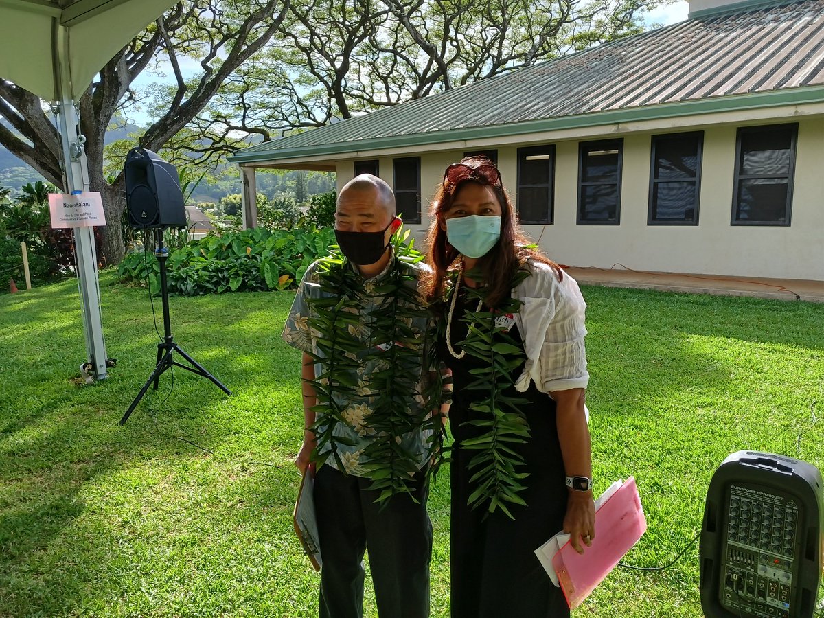 KristenBrummel's tweet photo. The 1st Hawai‘i Educators Write Retreat has kicked off w/ a welcome by organizers &amp; visionaries @KristiOda &amp; @drmikeida, a keynote by 2022 Teacher of the Year @sayuri_neko &amp; lively convos to get us in the mood to write &amp; share! https://t.co/YH7fyM2U86