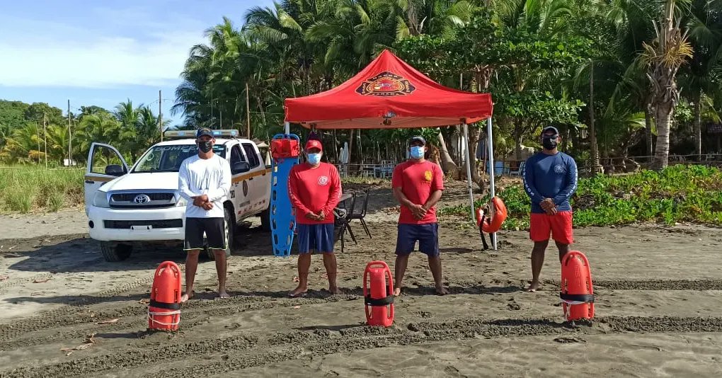LaVozDeVeraguas's tweet photo. Personal de @BCBRP se mantienen en el Operativo de Playa - Estero Santa Catalina/Soná. https://t.co/J5diOwk3sw