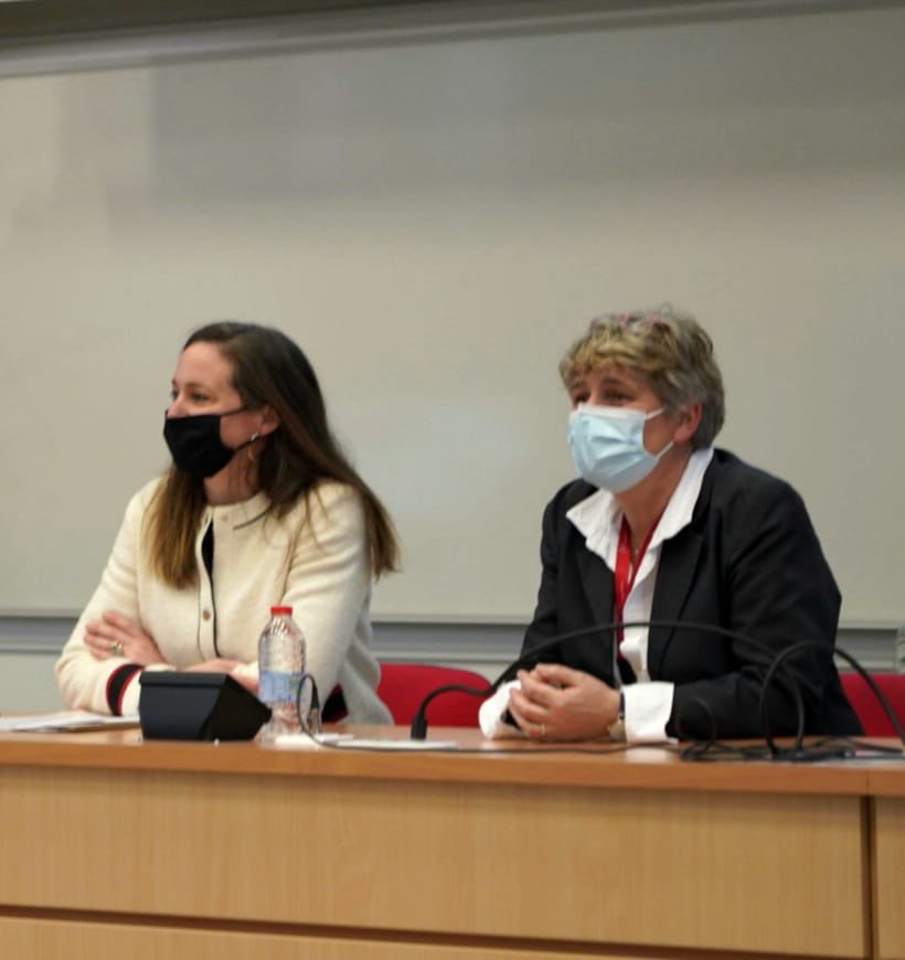 virginie_laval's tweet photo. Ravie d’avoir accueilli aujourd’hui à @UnivPoitiers collégiens, lycéens et parents pour partager avec eux et leur donner envie avec @acpoitiers, @POITIERS_CROUS, @Grand_Poitiers, @SNCF. Merci aux rencontres de l’excellence #enaq https://t.co/VlSVk2u8c6