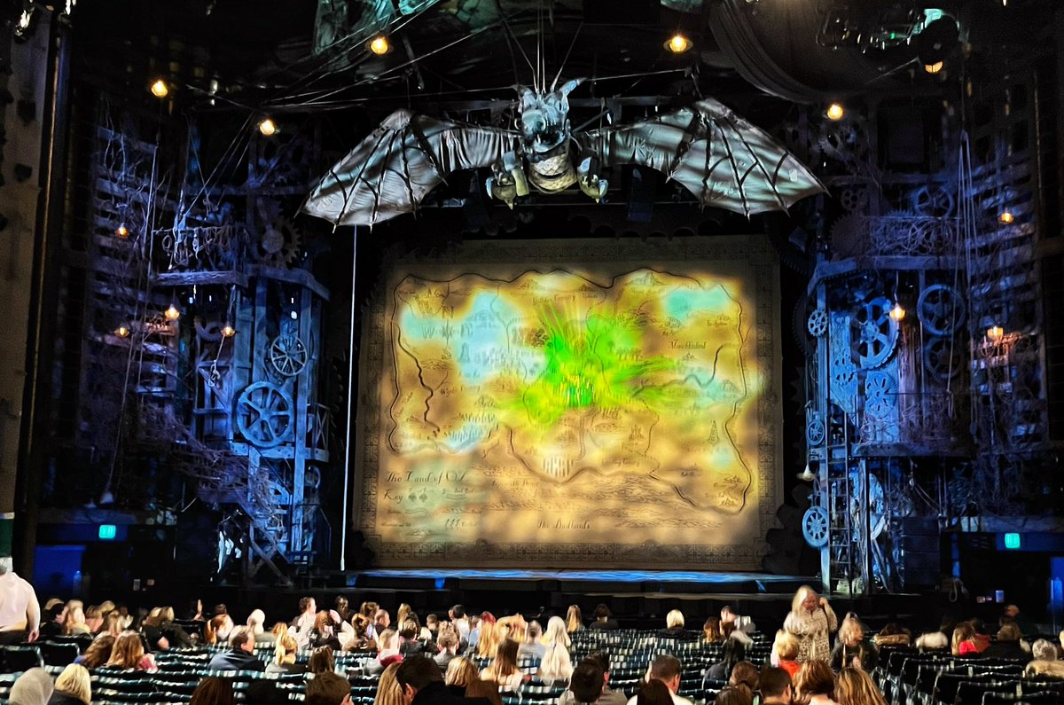 emma_sayle's tweet photo. Just wow 🤩 #tbsahmanagerretreat #wicked #apollovictoria https://t.co/gyLnP3jcFq