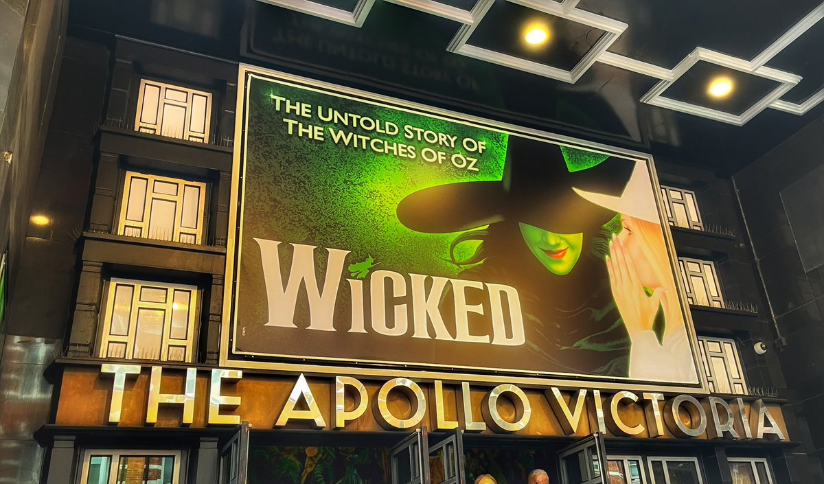 emma_sayle's tweet photo. Just wow 🤩 #tbsahmanagerretreat #wicked #apollovictoria https://t.co/gyLnP3jcFq