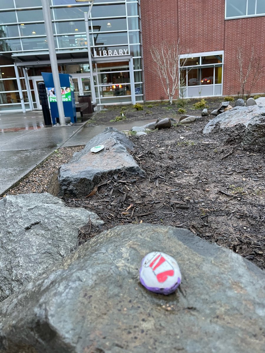 TigardLibrary's tweet photo. Painted rocks were left behind
A fun surprise, and very kind!
You never know what you will see
When you visit Tigard's Library!
#Tigard #TigardLibrary #PaintedRocks #LibraryRocks #DrSeuss https://t.co/DgBsjQgU6W