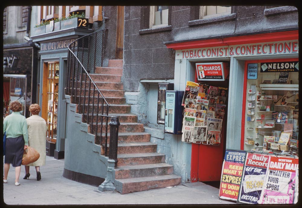 YourWullie's tweet photo. Some of Charles W Cushman's images taken in Edinburgh in 1961. https://t.co/BEzcVPNCgj