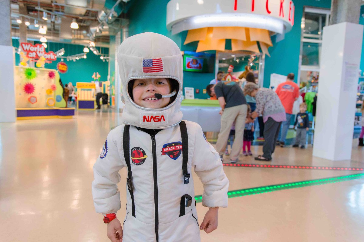 MSChildsMuseum's tweet photo. Join us for ๐ซ NASA Day ๐ซ on March 12 for a day of science fact, science fiction, and out-of-this-world science fun!
We will have space programs and activities, along with special guests and exhibits throughout the day. #nasaday
๐ Learn more: https://t.co/TF1v0Lp7r6 https://t.co/dsDKGMaD1M