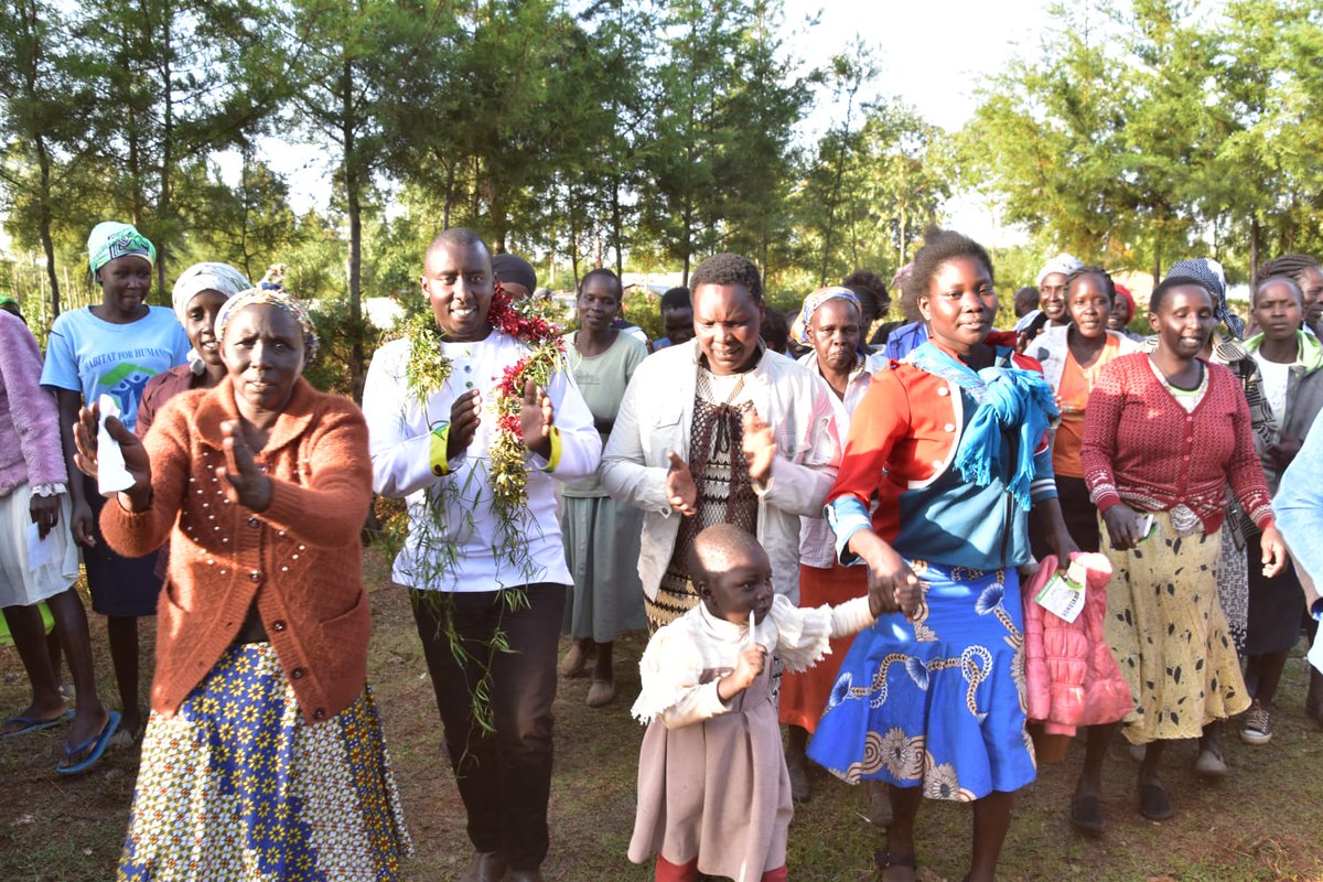 TruthPatrol254's tweet photo. Hon Speaker Joshua Kiptoo @kiptoojoshua8 had an impromptu visit to meet people of Kaptien Village where he received a warm welcome and full support for his gubernatorial bid. Lelmokwo/ Ngechek Ward, Chesumei subcounty.

#FixNandi
#NandiKwanza
Naet ak Imanda https://t.co/WKH7xTeA0a