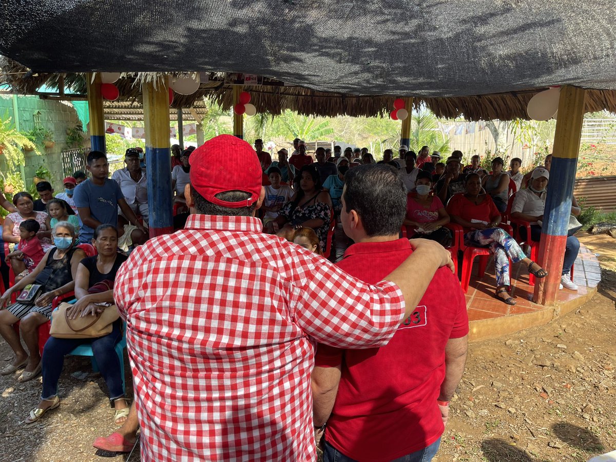 JocheTous's tweet photo. El Kikismo está #ModoTous 🚩
Gracias a Kike Rodríguez y a toda la comunidad del corregimiento de San Sebastián, Lorica 📍 por ratificar su apoyo a nuestro proyecto político.
#EsConHechos que lograremos el #BienestarParaElPueblo #L103 #L2
@fabioaminsaleme https://t.co/kJaWdSGejx