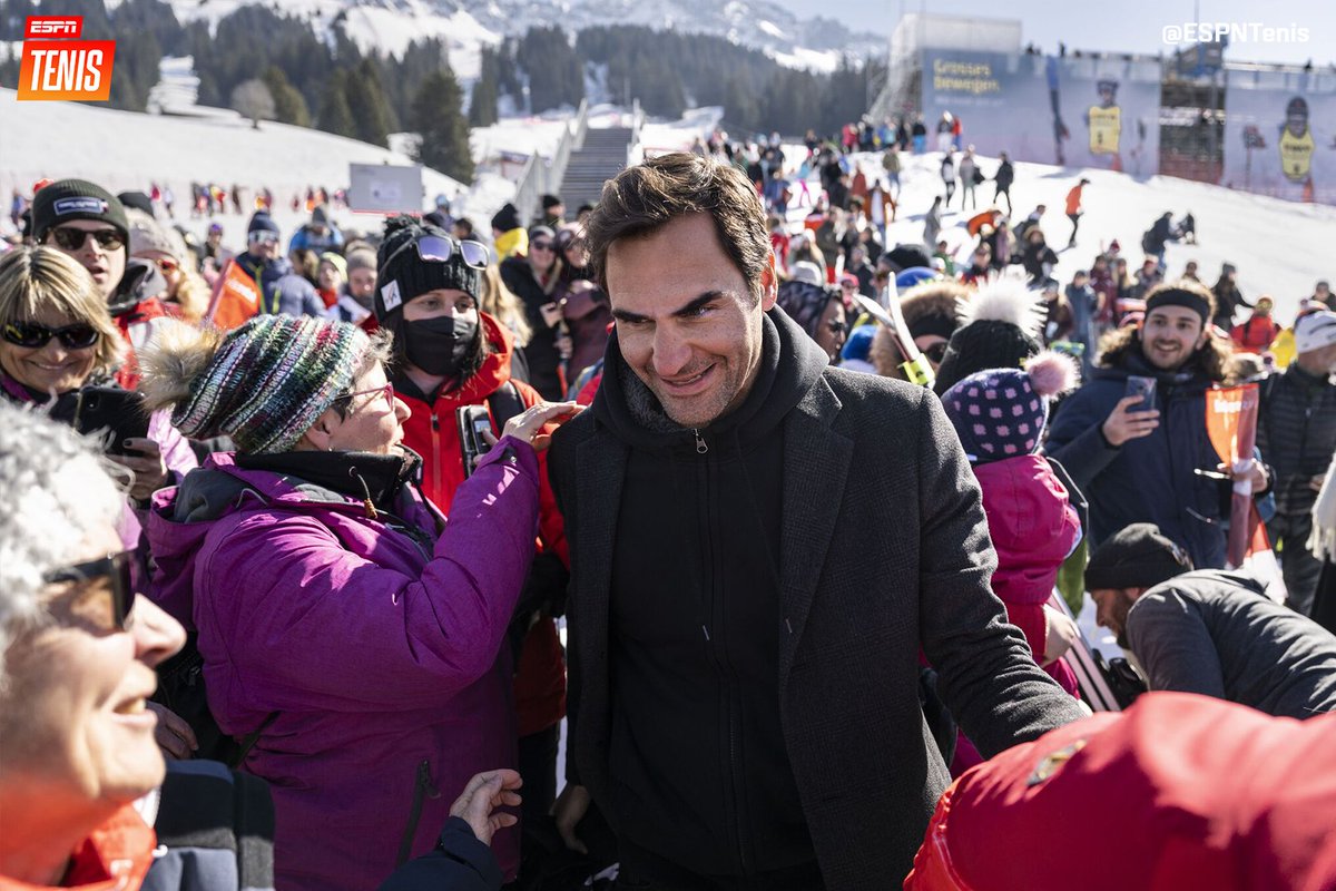 ESPNtenis's tweet photo. 🇨🇭 Roger Federer, el más buscado en cualquier evento.

👑 @rogerfederer https://t.co/0IsBuwypgJ