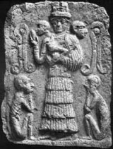mzeesiraj's tweet photo. Artefact at #British Museum from #Amud near #Borama #British #Somaliland 1935. Goddess NINHURSAG #Sumerian goddess of fertility.
She wears a HORNED head-dress and tiered skirt, and carries a mace or BATON surmounted by an omega motif or a derivation. @Africa_Archives.
A thread. https://t.co/qTBZPGTiq5