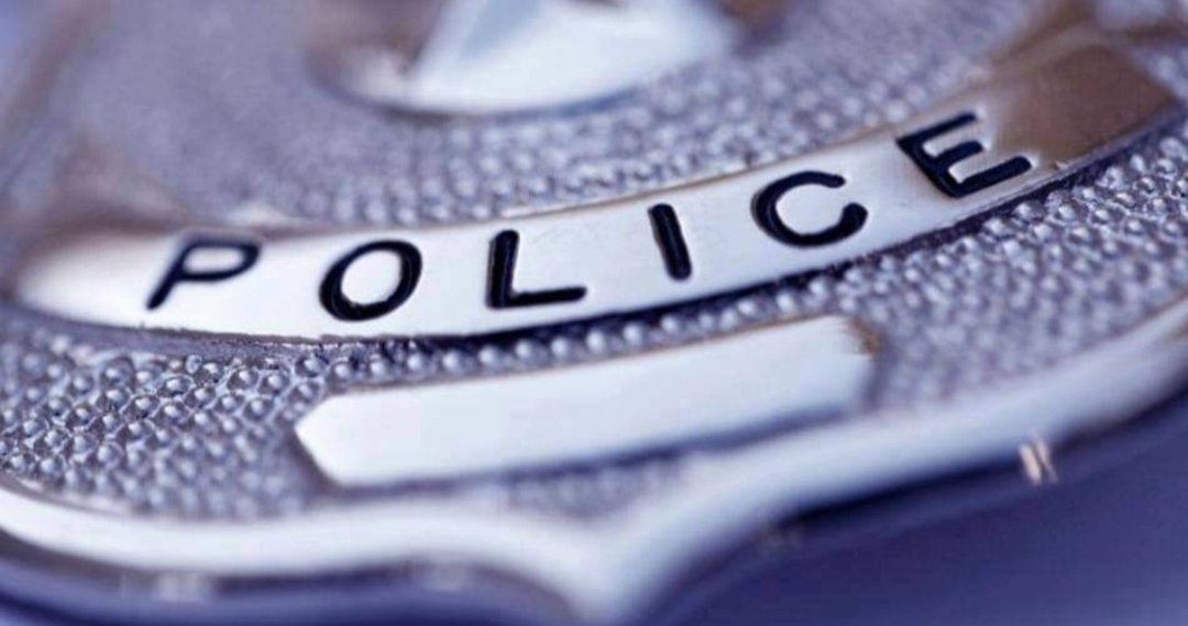 𝐏𝐎𝐋𝐈𝐂𝐄