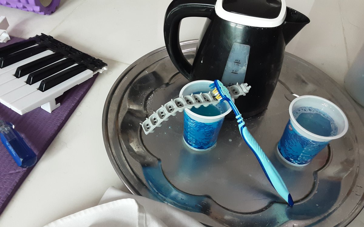 ProgrammerIdiot's tweet photo. Tried the 'Sketchy' Pencil and Toothbrush Repair Technique and it somehow Worked!!
(i will spare you my virtuosic playing for now, but the walls in my room were all really impressed)  
#old_toy 
#new_owner https://t.co/M8C19Qudqm