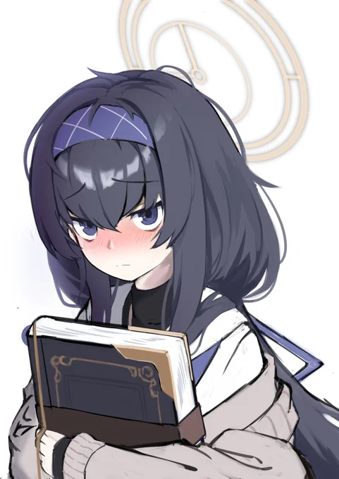 #ブルアカ 
古関ウイ、ダウナー眼鏡文系女子とかオタクの好きな属性盛り込みすぎでは!? 