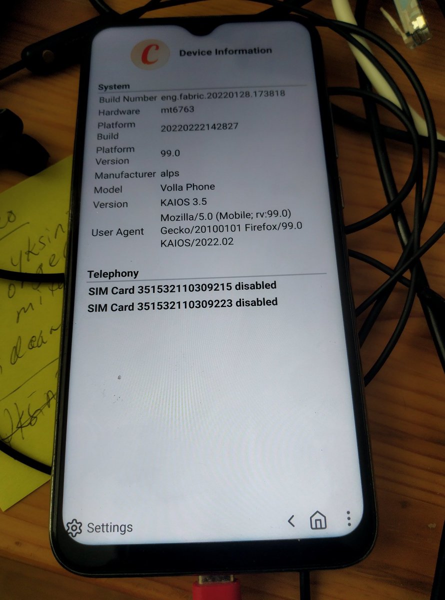erikinkinen's tweet photo. Running @capyloon ( based on @Boot2Gecko ) on a @hello_volla phone. Thanks to @fabricedesre for helping me with the installation. https://t.co/qZo27bH7db