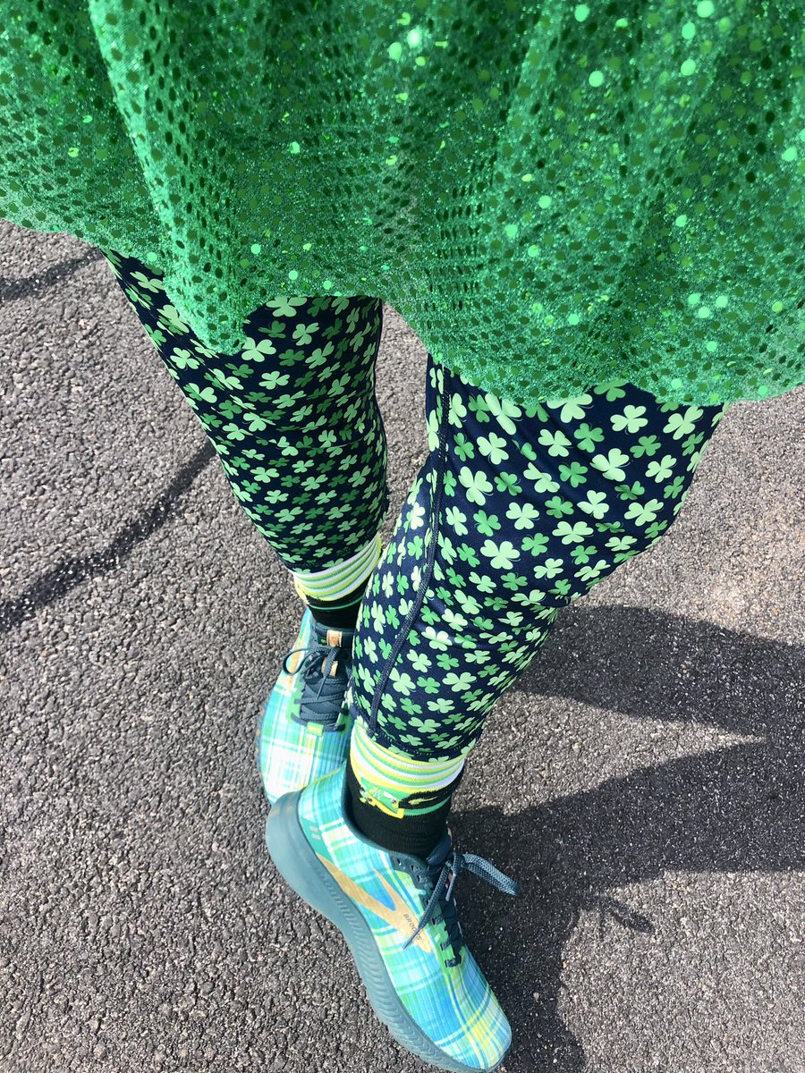Emjay1028's tweet photo. Kicked off the #TourDePatrick today with the #Irish5k in #Pawtucket #RI! Any race that encourages dressing up and gives a bottle opener medal is a race for me! #TeamSparkle #Slainte https://t.co/FsFqiqoLw7