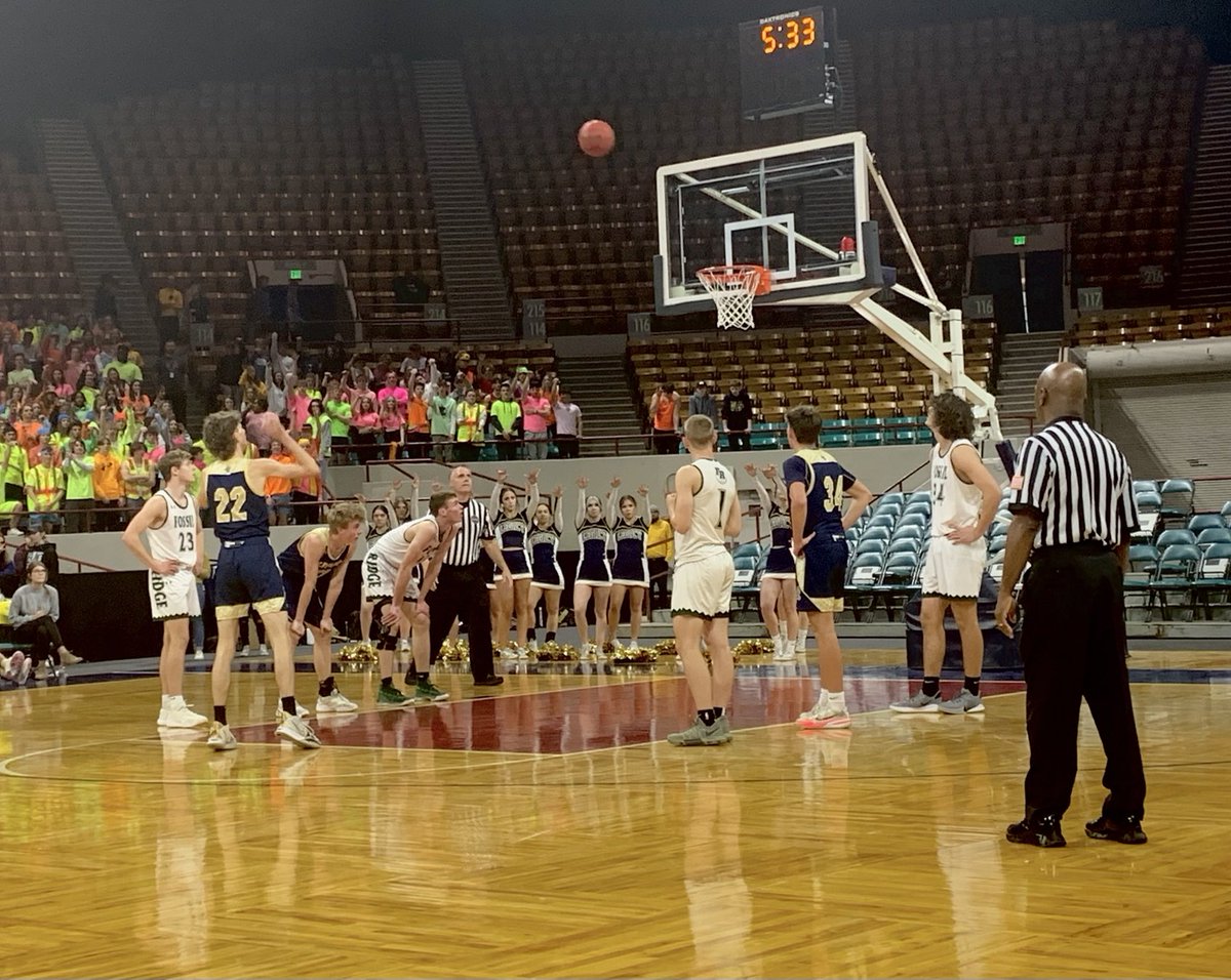 psaundersdp's tweet photo. State hoops at The Denver Coliseum. Coliseum opened in 1951. Want to know how old I am? I saw Three Dog Night here in about 1970. 😎 https://t.co/MOArYDgLsZ