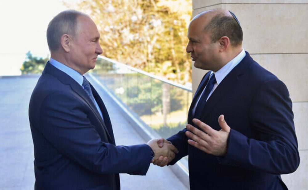 🔴 Naftali #Bennett, premier ministre #israelien, a rendu visite à #Poutine pour dialoguer avec lui. #Israël a compris que la seule sortie de crise ne pourra se faire que grâce à la diplomatie et au dialogue. Cette rencontre est une bonne nouvelle pour la paix !