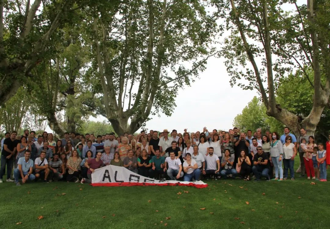 UCR9deJulio's tweet photo. Foro Radical de la IV Sección Electoral.
La oportunidad para debatir y compartir ideas con #radicales de toda la región que nos lleva a generar nuevos y mejores  proyectos.

Un partido que convoca, tiene ganas y vocación para transformar la realidad de la provincia y el país. https://t.co/qjpJ3JZ2cX