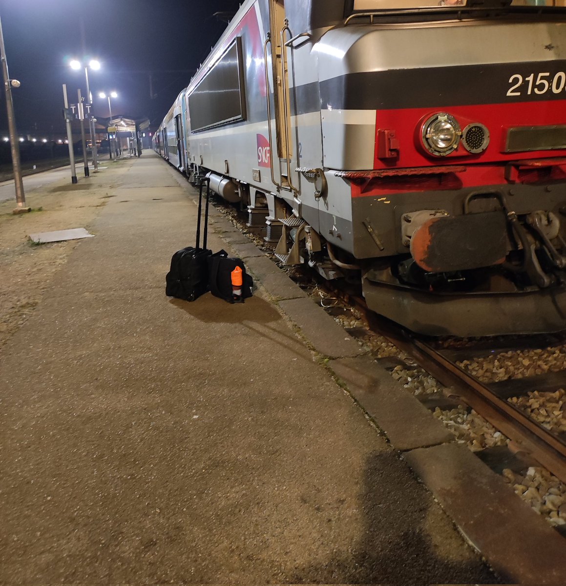 _Jordan_Mht's tweet photo. 🚂 Semaine intense mais quel bonheur d'apprendre 🚃
#sncf #formation #normandie #trainnomad #conducteurdetrain https://t.co/nZGjn86xc5