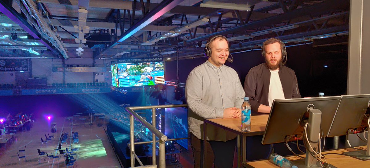 Så er finalen mellem Sørby Esport og Team Represent igang! 
Følg med på twitch.tv/rsnpeu