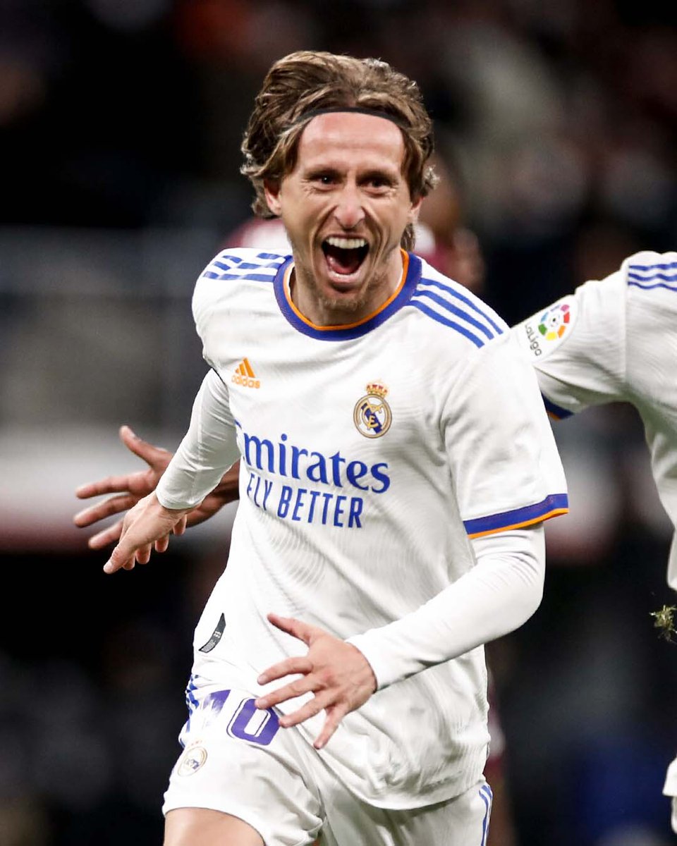 realmadrid's tweet photo. 🔟 Mis 𝒅𝒊𝒆𝒔𝒆𝒔. https://t.co/yJNeakh5V4