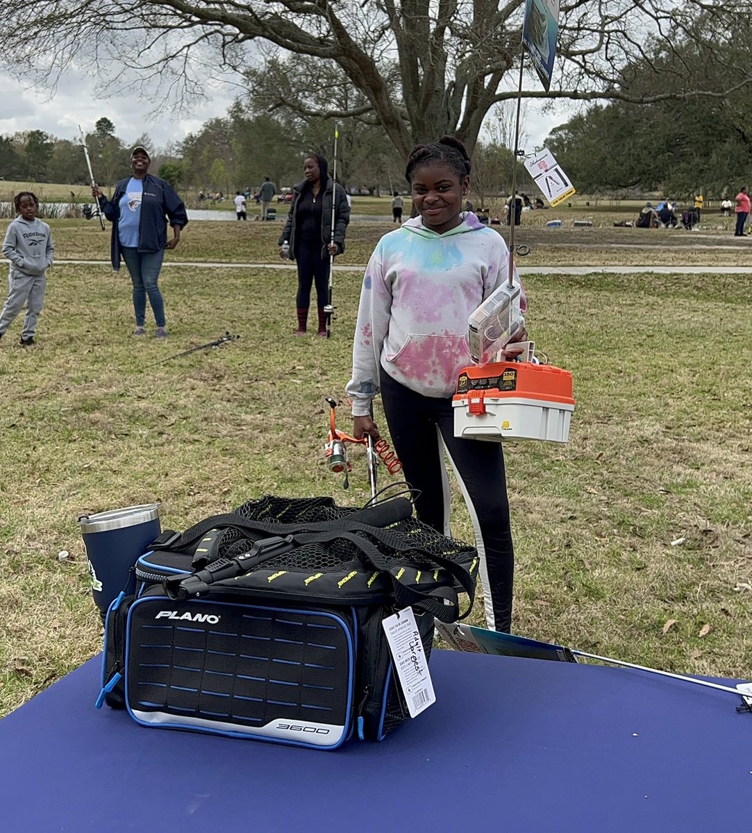 BRFamilyFun's tweet photo. We enjoyed a fun morning at @BRECParks Geaux Fish Catfish Rodeo, definitely a must do family-friendly event! Families enjoyed a morning of fishing, raffles, prizes, and crafts! π£
#BRFamilyFun #FindyourfunBR #BRmoms #BRdads #batonrouge https://t.co/2XGJ4CfS3i