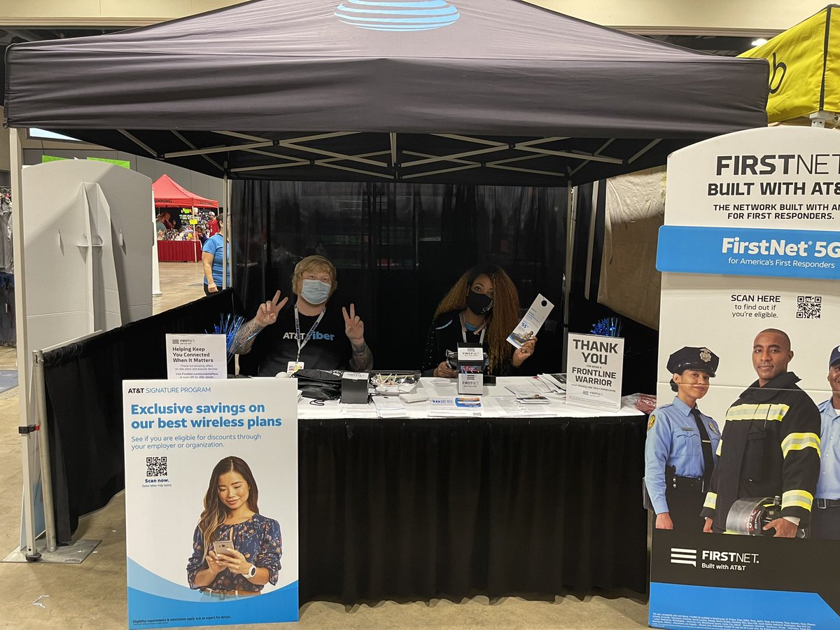 At the Little Rock Marathon spreading the good word!! <a href="/tj5889/">KJ</a> <a href="/DominiqeW/">Dominique Williams</a> <a href="/carlieasullivan/">Carlie Sullivan</a>