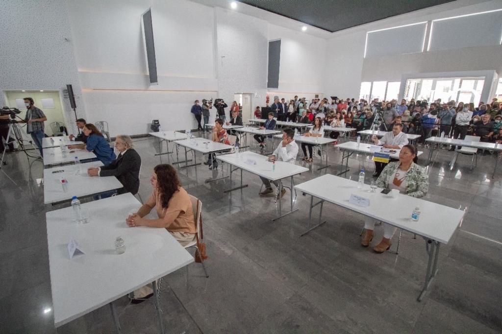 Hicimos la apertura de sesiones del HCD contando todo lo que en comunidad pudimos hacer en 2021 a pesar de la pandemia y adelantando las obras y servicios que pondremos en marcha para la reactivación económica, productiva educativa, deportiva y cultural del Partido de La Costa.