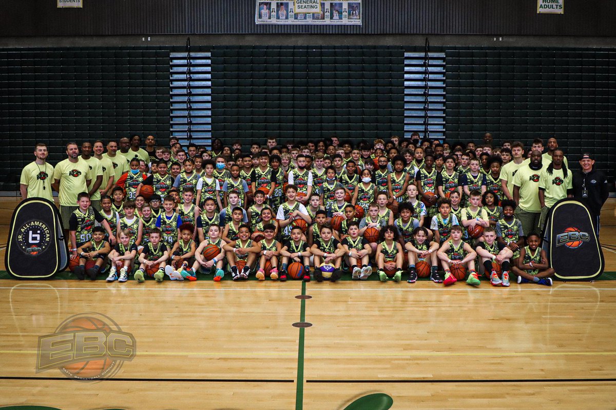 morgy21's tweet photo. Great weekend for a hoops camp! Nice work Micah and Brennan. #EBCWashington https://t.co/0e9n2Q89A4