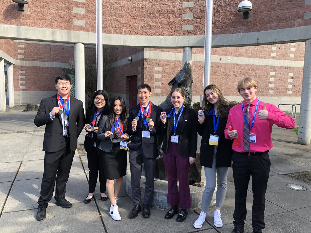 JHSDECA1's tweet photo. JHS DECA sent 36 students to #wadeca State competition. 15 are going to Nationals in Atlanta, GA. Here are some of the happy qualifiers on a beautiful PNW day! https://t.co/sQGE3Amcff