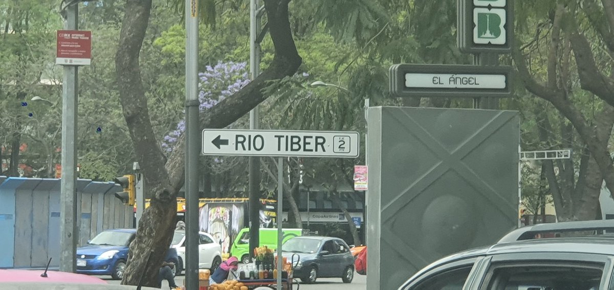 Felicidades a <a href="/TeAmoTioRober/">TÍO ROBER</a>.
Ya merecías que #CDMX pusiera tu nombre a una calle.