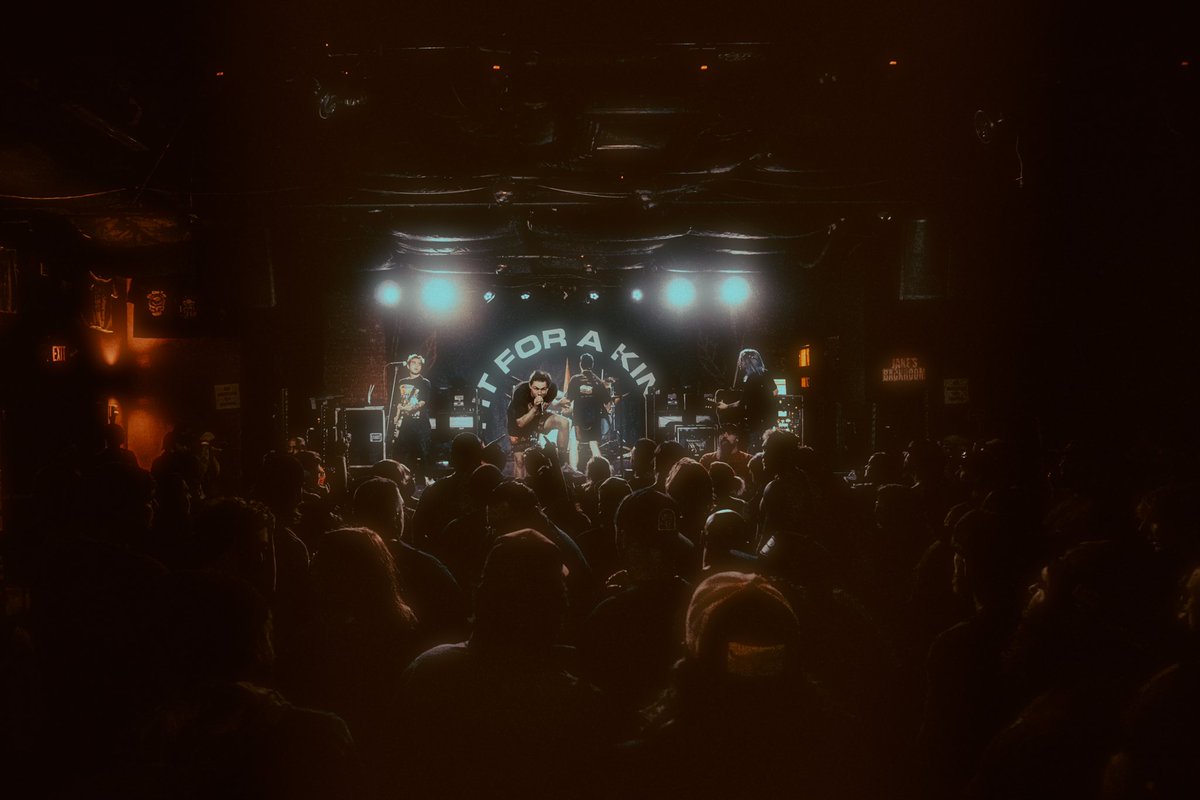 chrispyechols's tweet photo. TOUR TOUR TOUR
📸: @blake_littell https://t.co/bBZEkSsc49
