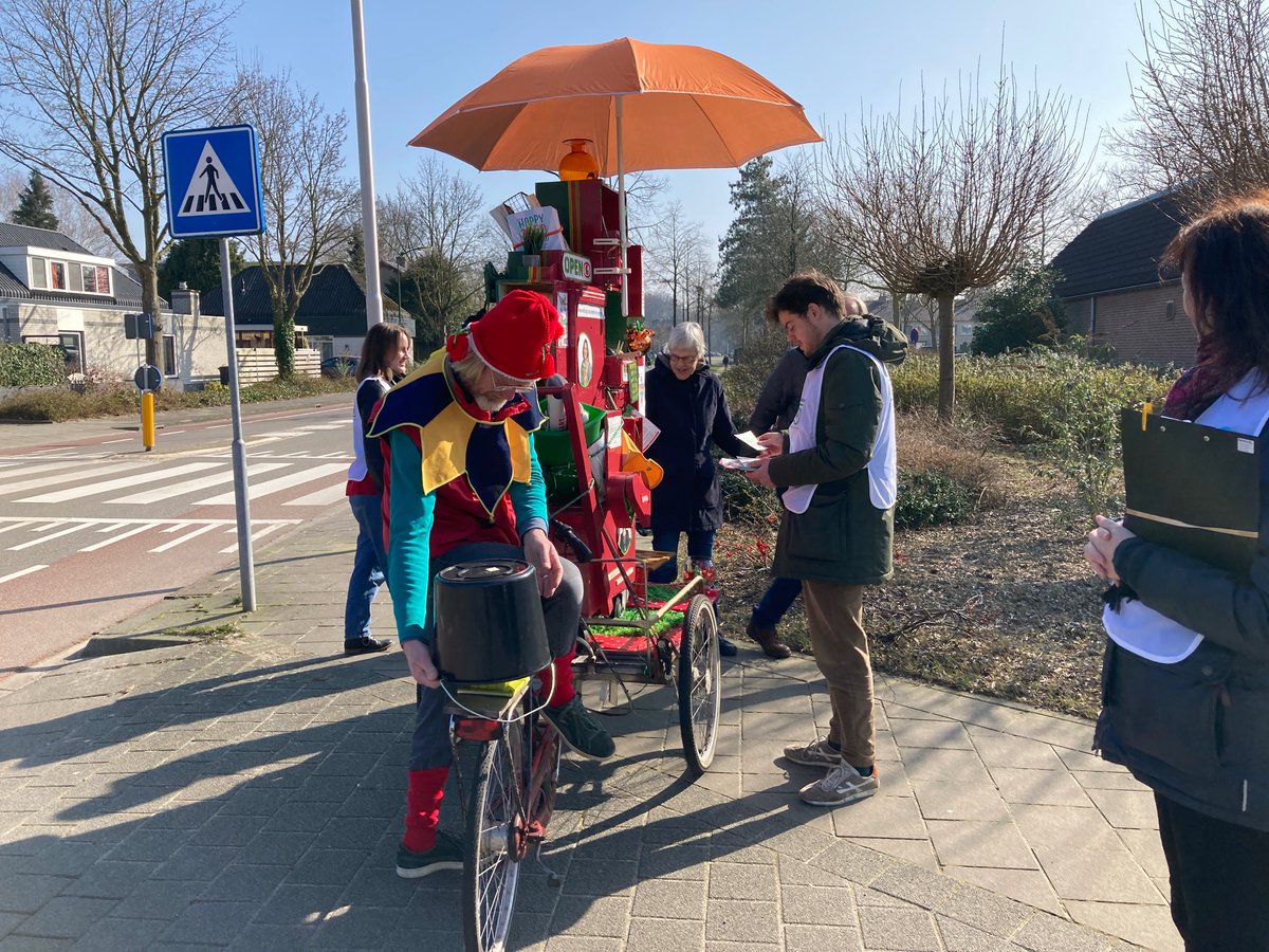 sociaalengroen's tweet photo. Weer een mooie campagnedag in onder andere Amerongen en Driebergen gehad. #stemopen #GR2022 https://t.co/4WAVbjfjJa